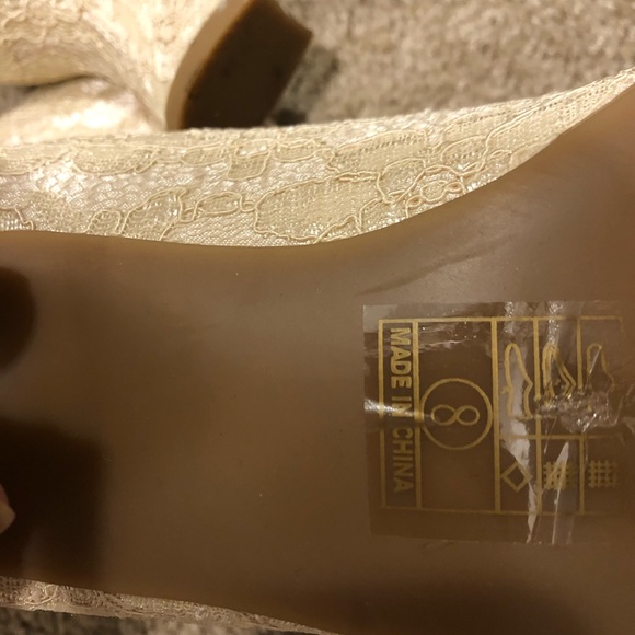 Lace shoes - Picture 6 of 8